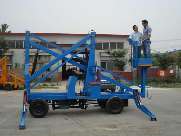 折臂升降機(jī)的使用維護(hù)常識(shí) 折臂升降機(jī)的使用維護(hù)常識(shí)